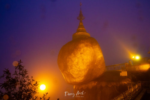 มิงกะลาบา เที่ยวพม่า(2) พระธาตุอินทร์แขวน Kyaikhtiyo Pagoda